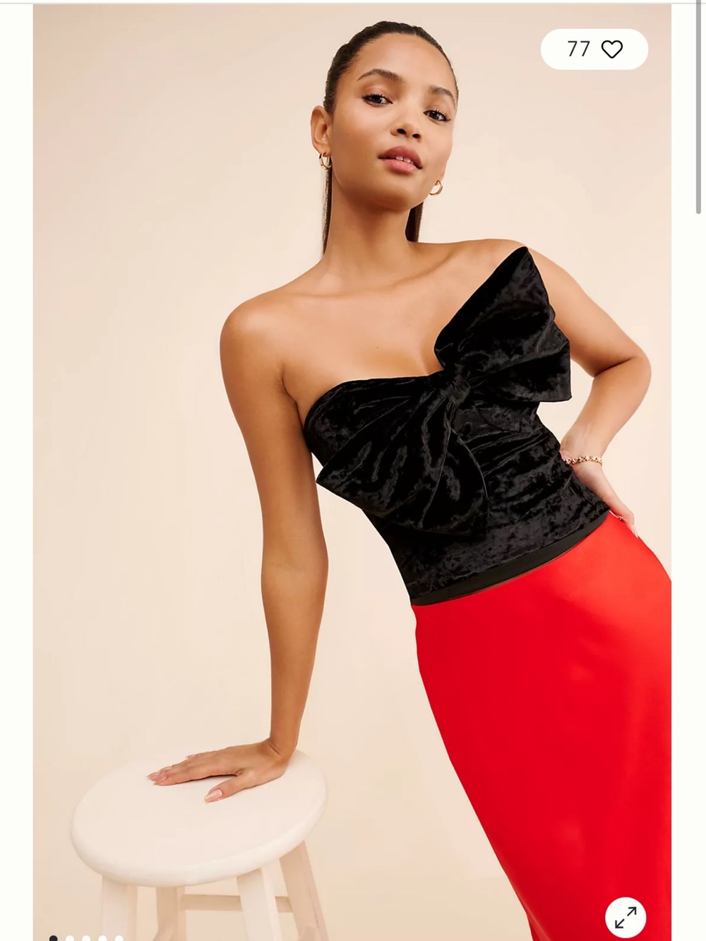 Hutch Black velvet tube Top medium